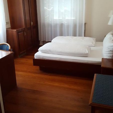 Gaststaette Peperoni Hotell Biberach an der Riß Eksteriør bilde